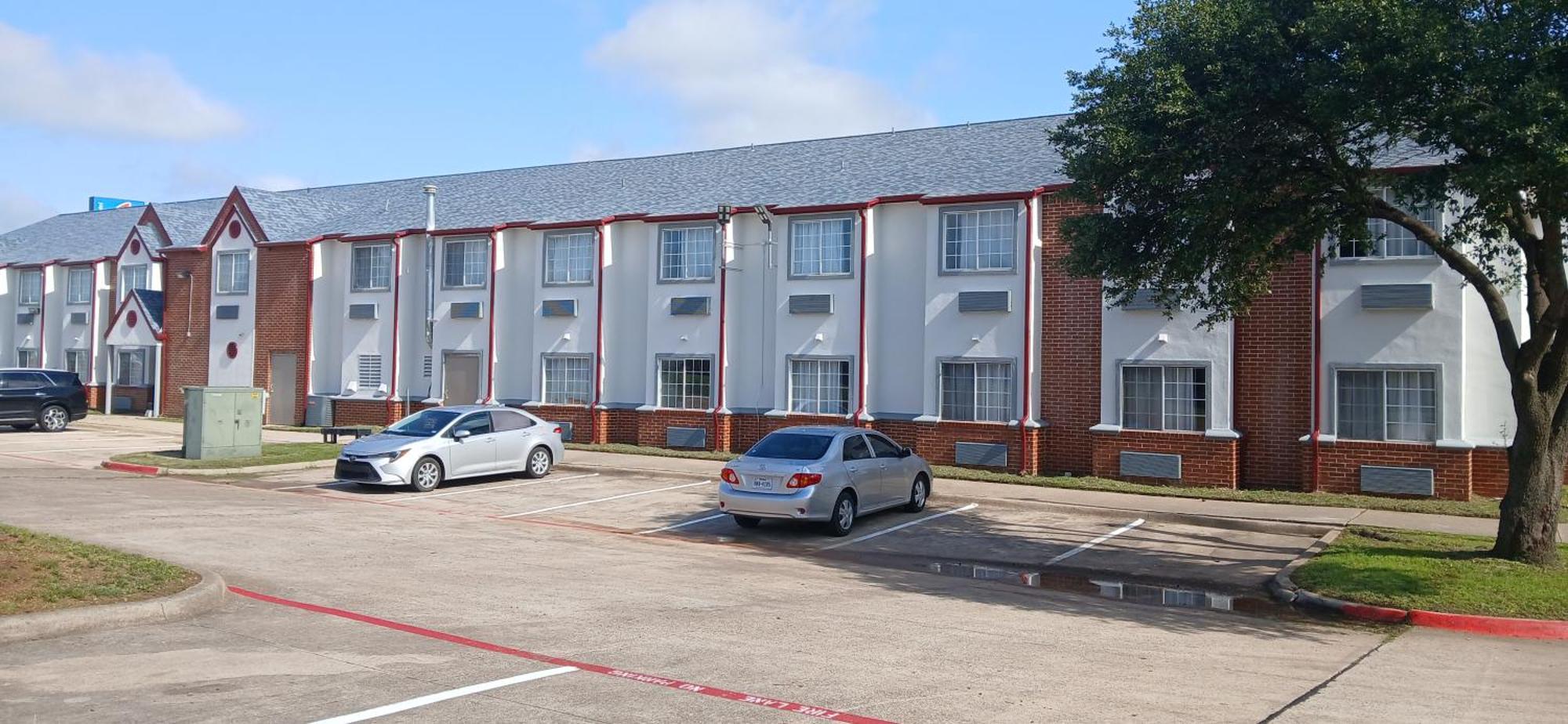 Red Roof Inn & Suites Euless - Dfw Airport Southwest Екстериор снимка